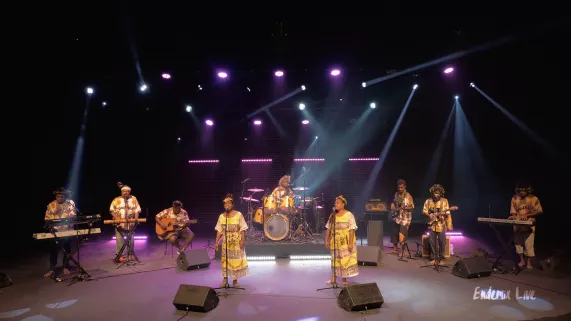 © Imag'in productions Hpejele