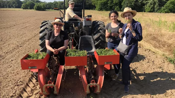 © P LAFRÄRE/ BO TRAVAIL ! ECHAPPEES BELLES