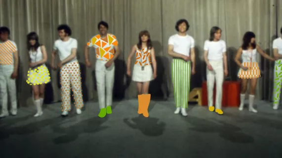 © CAPA TV C'EST MOCHE, C'EST SALE, C'EST DANS LE VENT! C'EST LE CAFE DE LA GARE