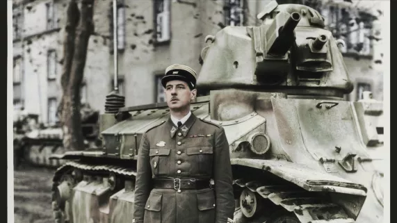 CHARLES DE GAULLE, HISTOIRE D'UN GEANT