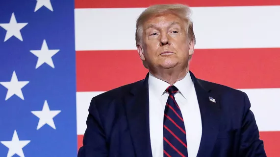  TRUMP, OUTRAGE À L'AMÉRIQUE  EN 3 PARTIES