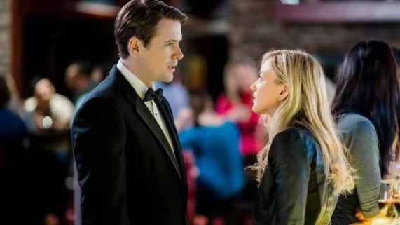 AMOUR ET PLAQUAGES Un téléfilm sentimental Hallmark qui nous plonge dans l'univers du football américain