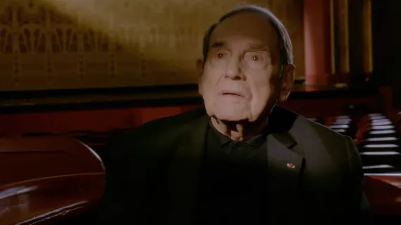 Robert Hossein - CREDIT FTV