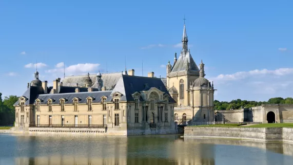 CHATEAU DE CHANTILLY (c) AdobeStock