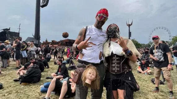 Jérémy et Lucie au Hellfest