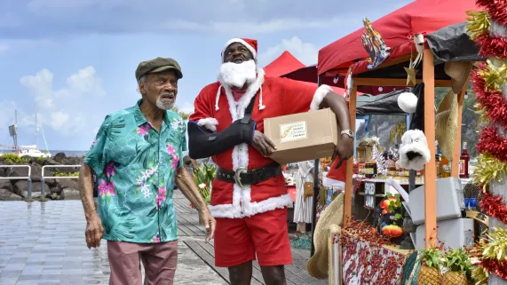 ©BBC Meurtres au paradis