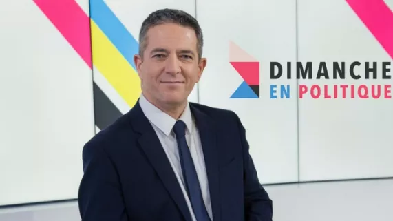 Dimanche en politique, présenté par Franck Besnier