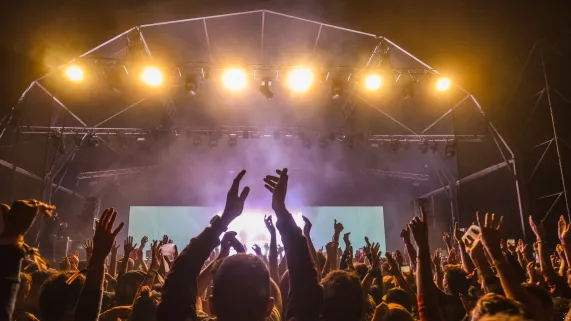 Check in party - copyright Lulu Laberlu