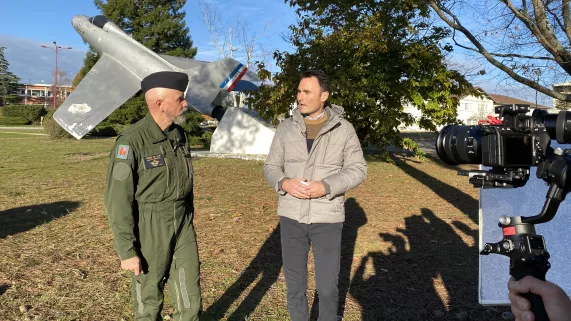 Enquêtes de region sur les armées