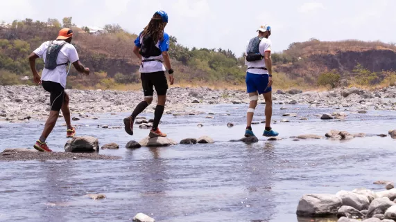 Semaine spéciale Grand Raid.  Un invité chaque matin pour tout savoir sur l’événement sportif de l’année. Invité : Jean-Louis Prianon, secrétaire général de la ligue réunionnaise d’athlétisme.