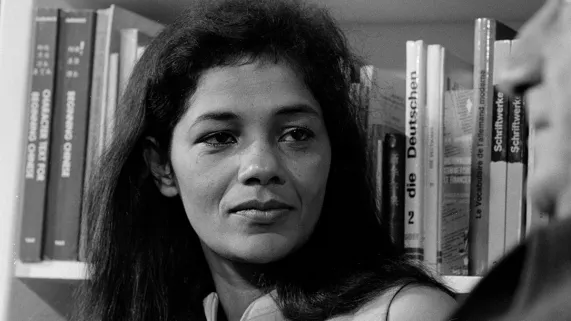 Jacqueline Manicom : une voix pour les femmes