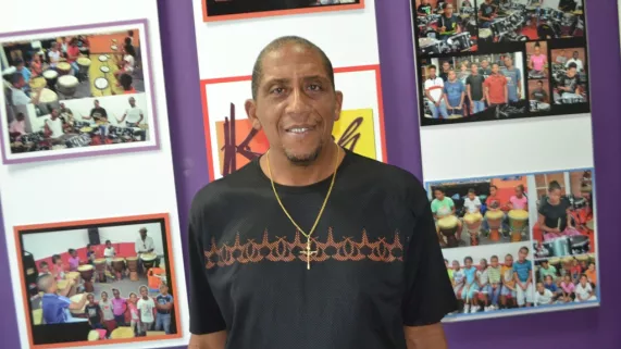 Patrick Saint-Elie_Musicien Kassav'