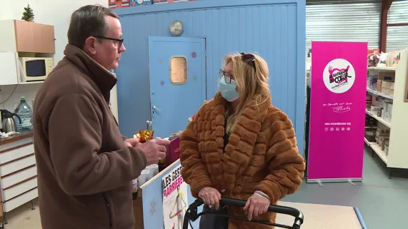 Distribution aux restos du coeur en Sarthe