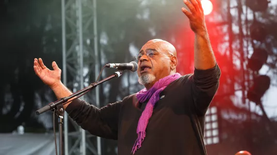 HOMMAGE A TILOUN HOMMAGE A TILOUN