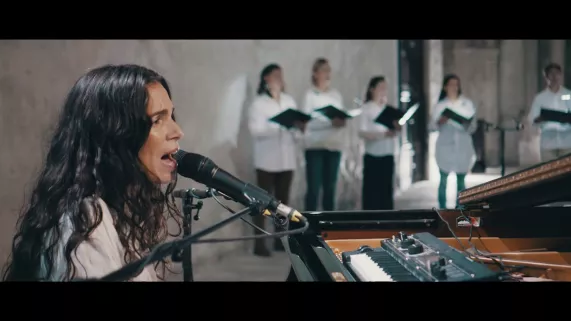Yael Naim et ensemble ZENE