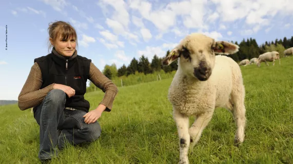 Envers et contre tout, éleveuses ©Jean-Pierre Valentin Envers et contre tout, éleveuses ©Jean-Pierre Valentin