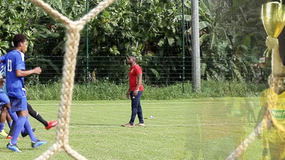L’idée de ce documentaire est de mettre en valeur la belle action sociale et sportive organisée par la Ligue Mahoraise de Football : « La coupe des communes U18 Garçon », une action qui a pour objectif de réduire les conflits inter-villages et de créer des amitiés. 