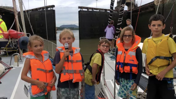 Episode 2 - 10 Kid Reporters - saison 2