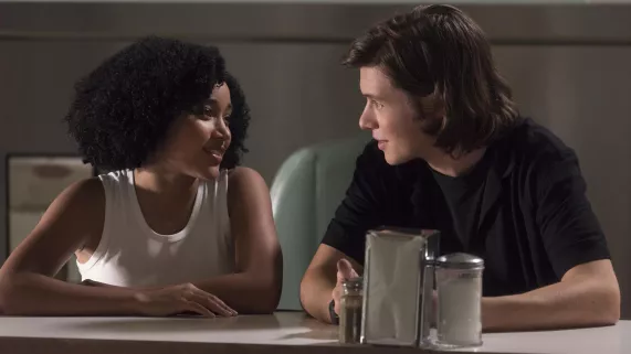 EVERYTHING EVERYTHING