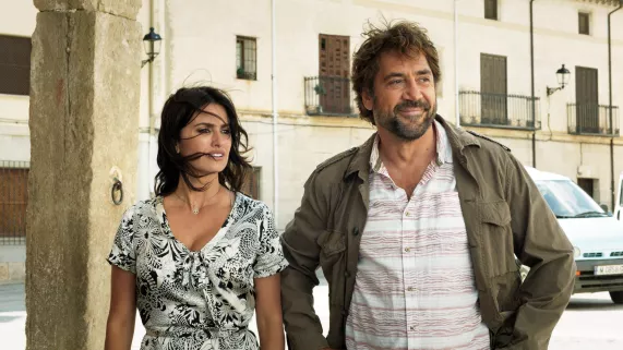 © Memento Films Production / Morena Films / Lucky Red / France 3 Cinéma / Untitled Films AIE / Rai Cinéma EVERYBODY KNOWS