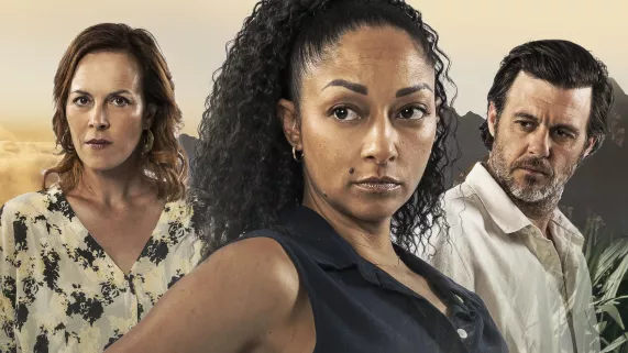 ©Gwael Desbont - FTV - Terence Films