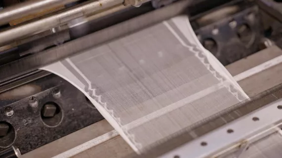 Renouer le fil de la soie