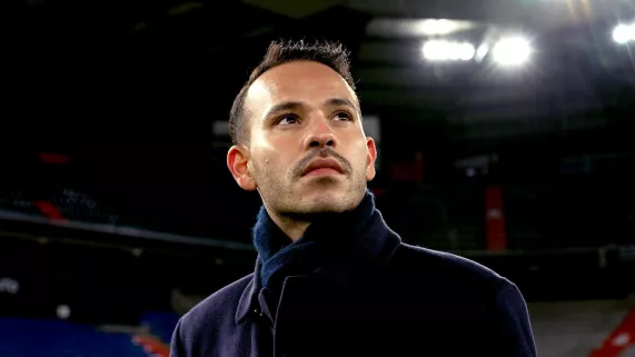 DES CRIS DANS LE STADE, ENQUÊTE SUR LE RACISME DANS LE FOOTBALL