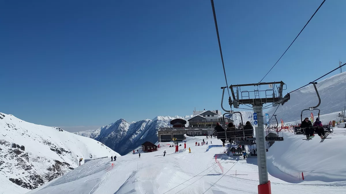 ©Everoux station de ski de Cauterets ( 65 ) Pyrénées Station de ski de Cauterets ( 65 ) Pyrénées