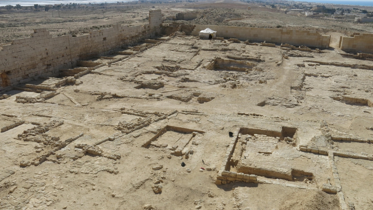Le site de Taposiris Magna. © Paul Olding / © Dragonfly Film and Television Production Ltd 2015 LE DERNIER TOMBEAU DE CLEOPATRE