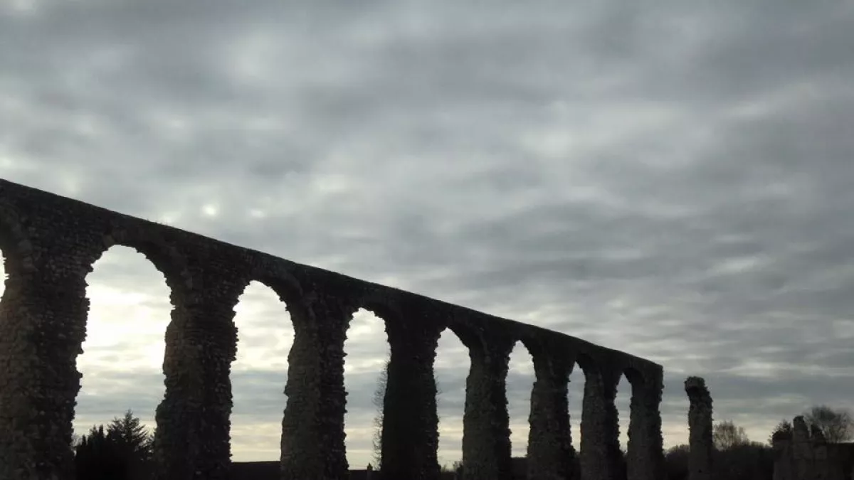 Aqueduc de Luynes Aqueduc de Luynes