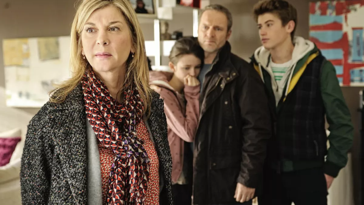 UN FILS-TELEFILM PORTE PAR MICHELE LAROQUE UN FILS avec Michèle Laroque, Philippe Lefebvre, Maxence Perrin