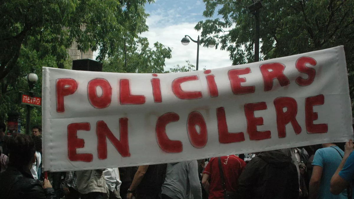 © droits réservés/ Archives2010 /Affiche policiers en colère Affiche policiers en colère