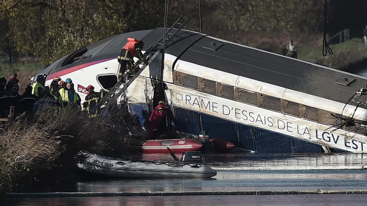 TGV accidenté à Eckwersheim en novembre 2015 TGV accidenté à Eckwersheim en novembre 2015