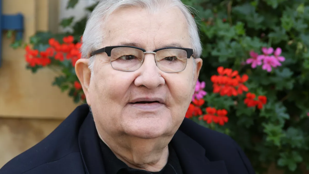 Jean-Marie Pelt, le jardinier du Bon Dieu - crédit Nomades Tv Jean-Marie Pelt, le jardinier du Bon Dieu