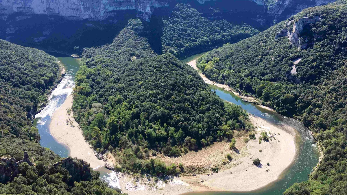 La rivière Ardèche La rivière Ardèche