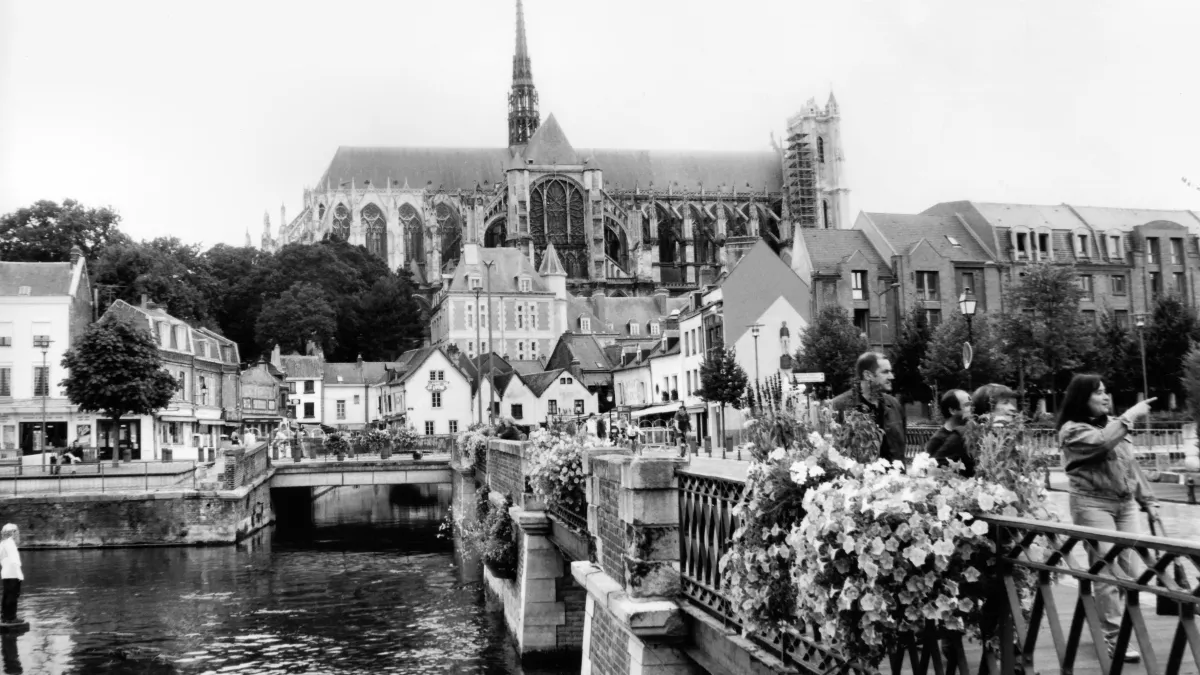 Amiens, Notre-Dame en son quartier Amiens, Notre-Dame en son quariter