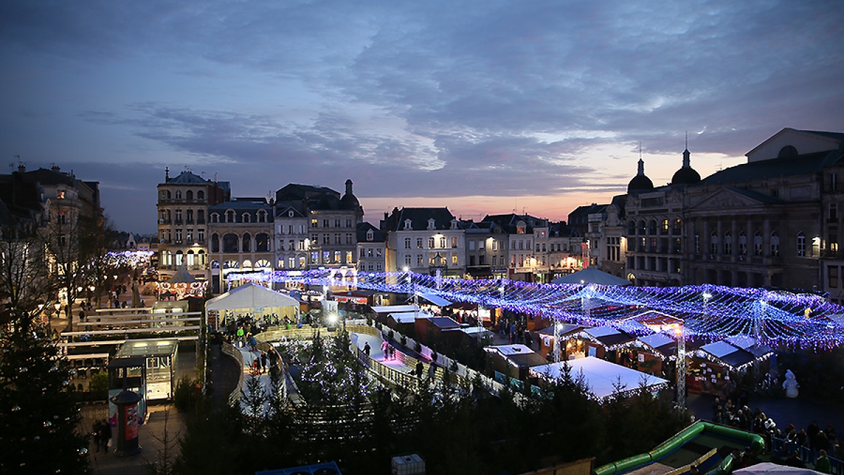 En direct du village de Noël de SaintQuentin FranceTvPro.fr