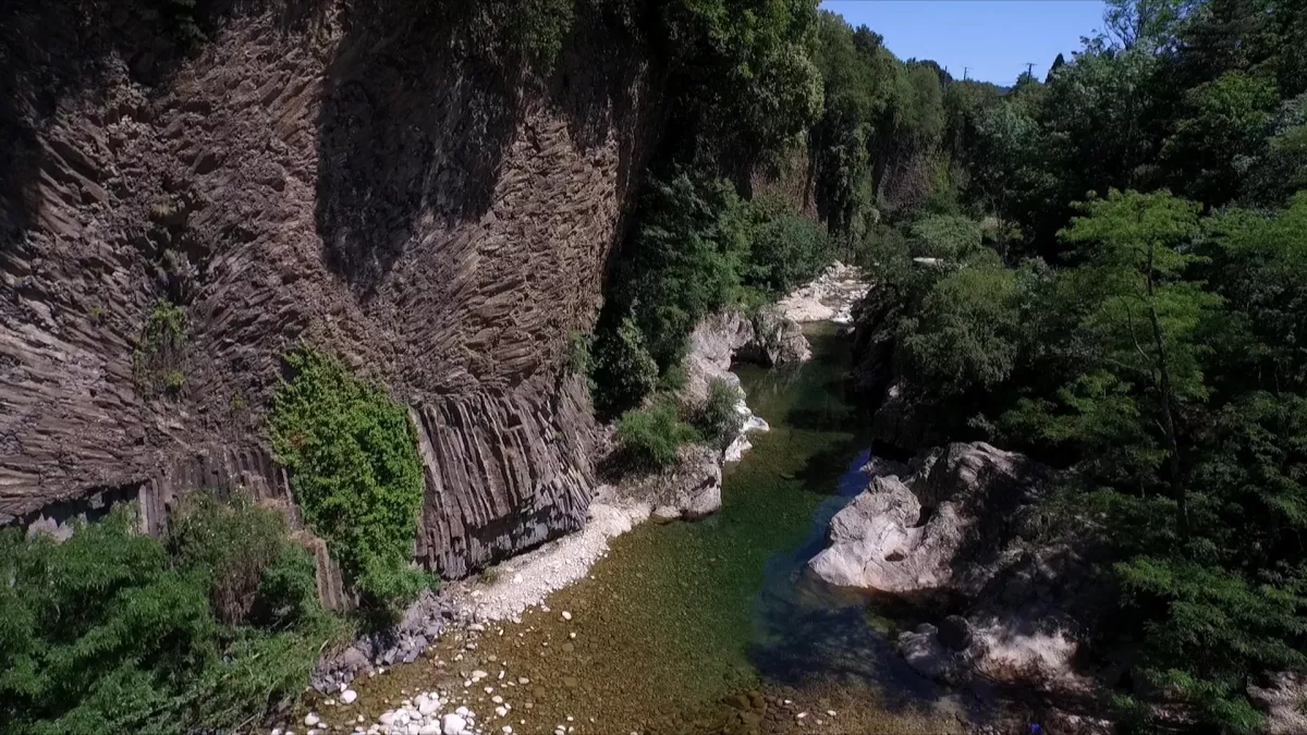 © Outside Films L'ARDECHE AU FIL DES SAISONS