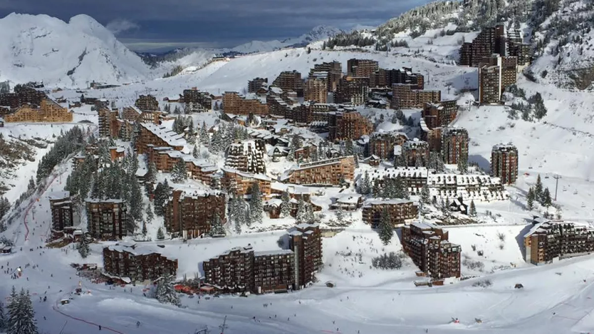 Avoriaz, la montagne imaginaire Avoriaz, la montagne imaginaire