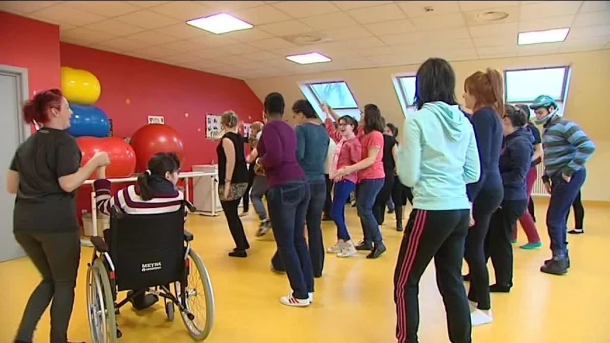 Le Sonnenhof - atelier danse - crédit FTV Le Sonnenhof - atelier danse
