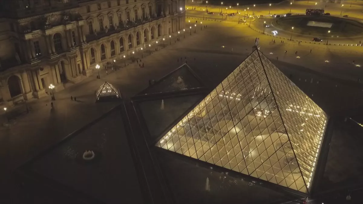 © Black Dynamite Production UNE NUIT AU LOUVRE