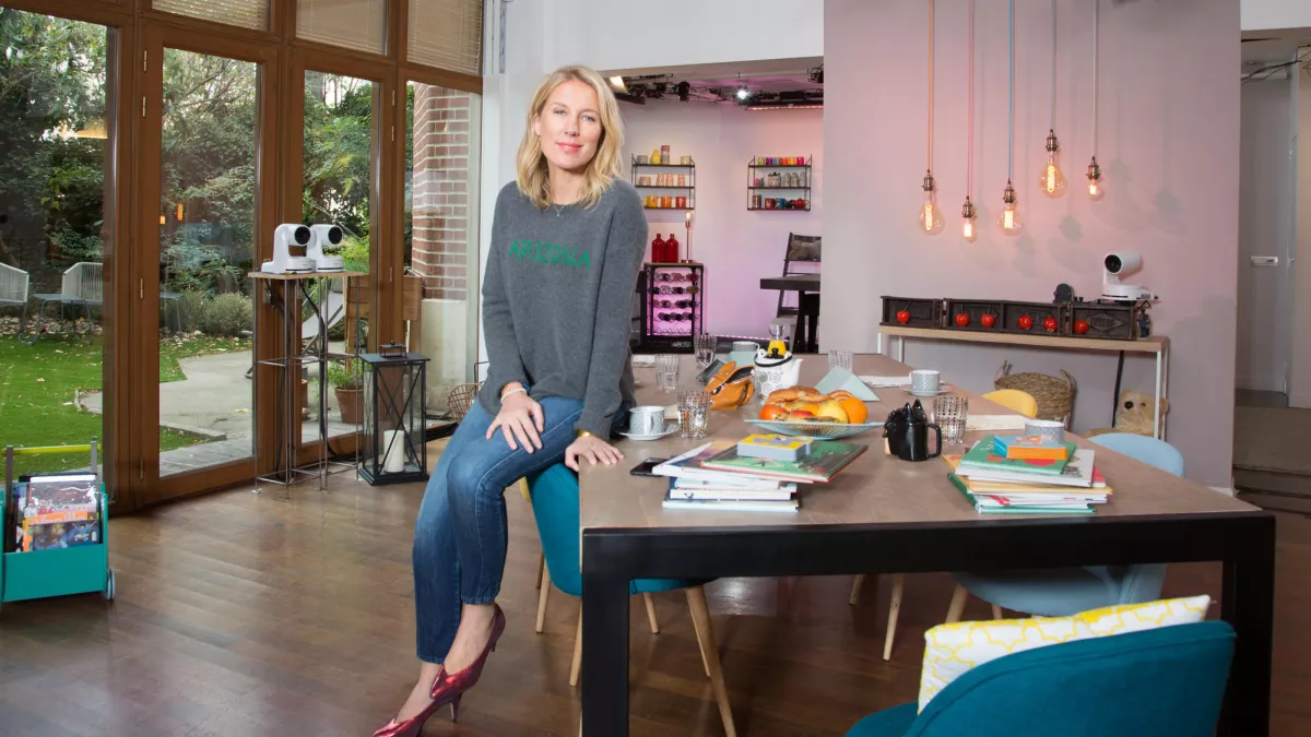 © Delphine Ghosarossian pour FTV LA MAISON DES MATERNELLES