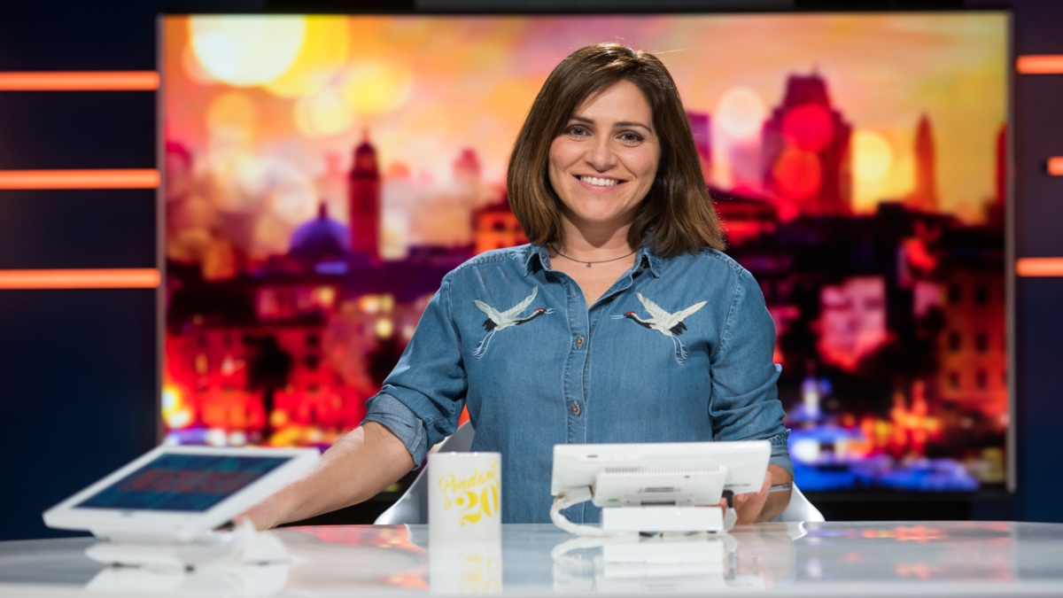 Caroline Ettori prend les rênes de votre magazine culture Pendant le 20h revient en 2018 avec une nouvelle présentatrice
