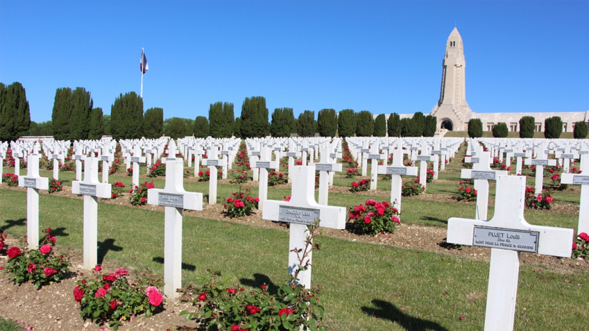 Ossuaire de Douaumont © Laurent Parisot Ossuaire de Douaumont © Laurent Parisot