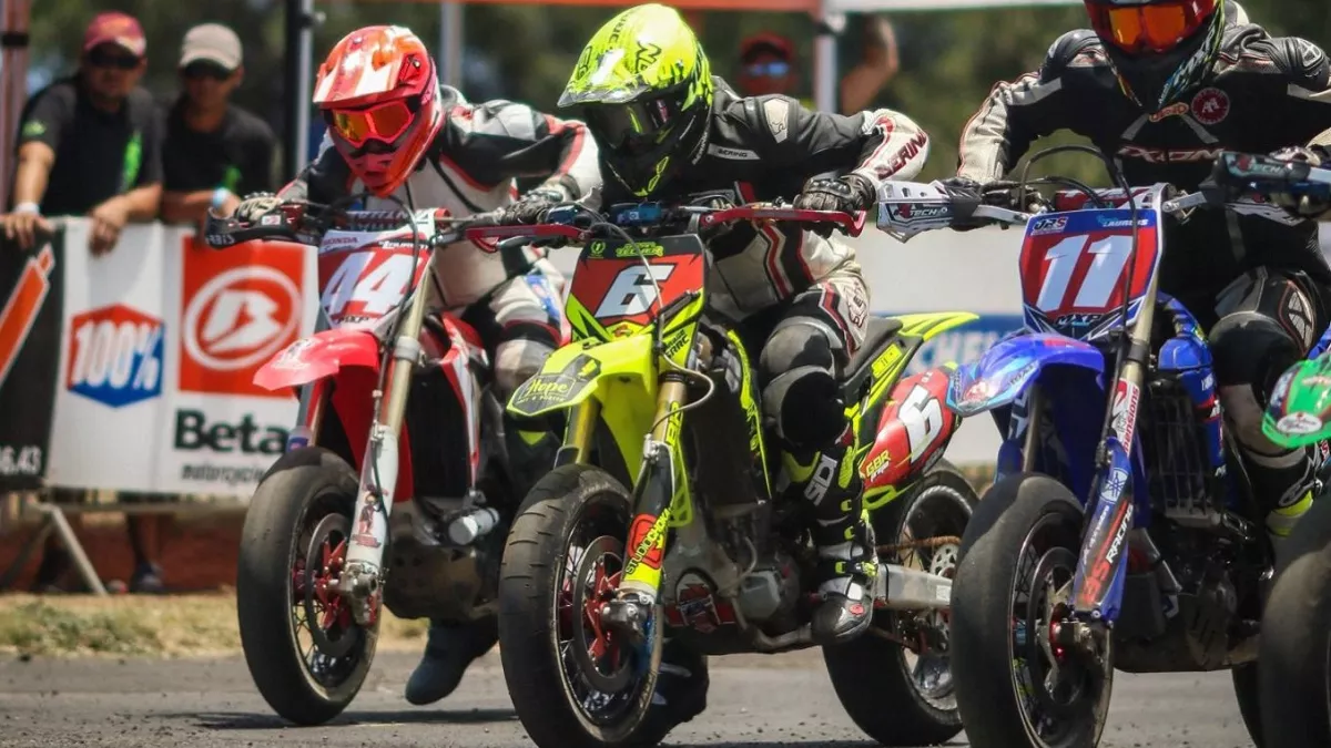 CHAMPIONNAT SUPER MOTARD 2018 - 6EME MANCHE CHAMPIONNAT SUPER MOTARD 2018 - 6EME MANCHE
