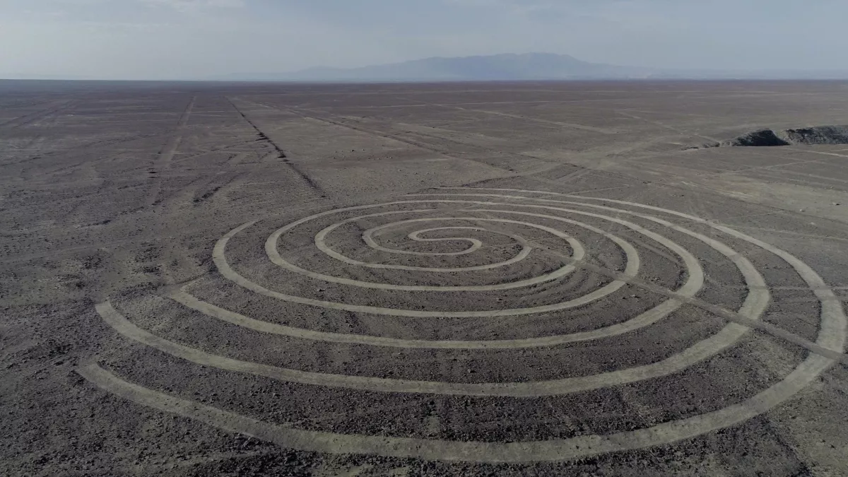 © One Planet NAZCAS - LES LIGNES QUI PARLAIENT AU CIEL
