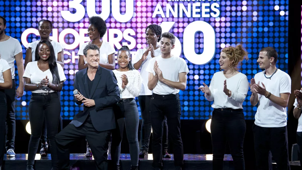 (c) Ch. Lartige/FTV 300 CHOEURS CHANTENT LES PLUS BELLES CHANSONS DES ANNEES 60