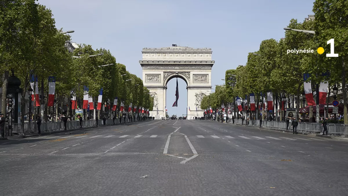 Commémoration du 8 mai 1945 ARC DE TRIOMPHE