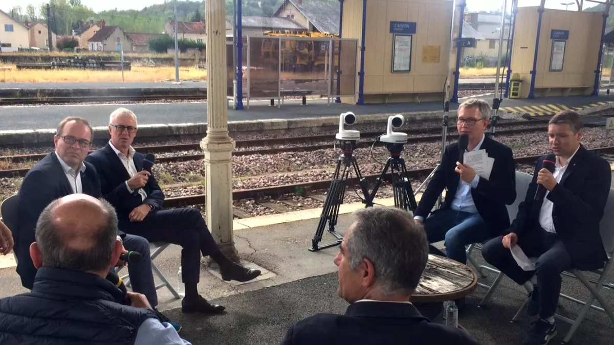 tournage sur le quai de gare tournage sur le quai de gare