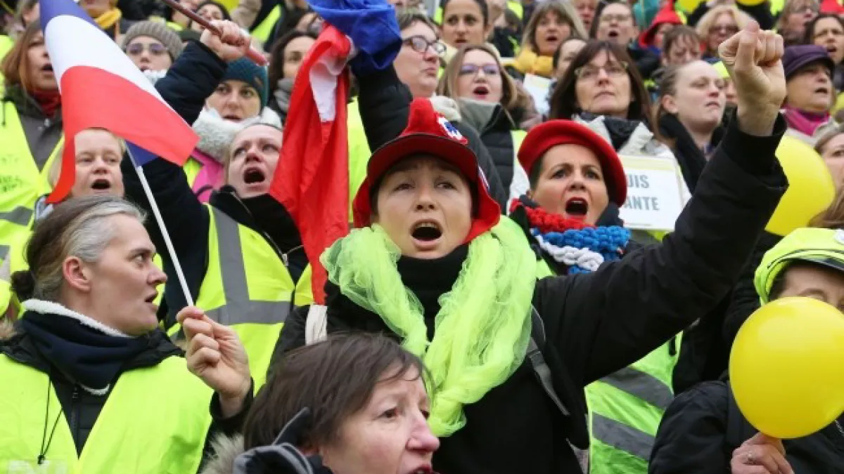 les gilets jaunes Les gilets jaunes